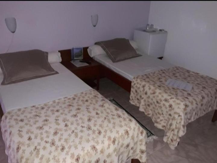Yria Residencial Bed & Breakfast Porto Novo Стая снимка
